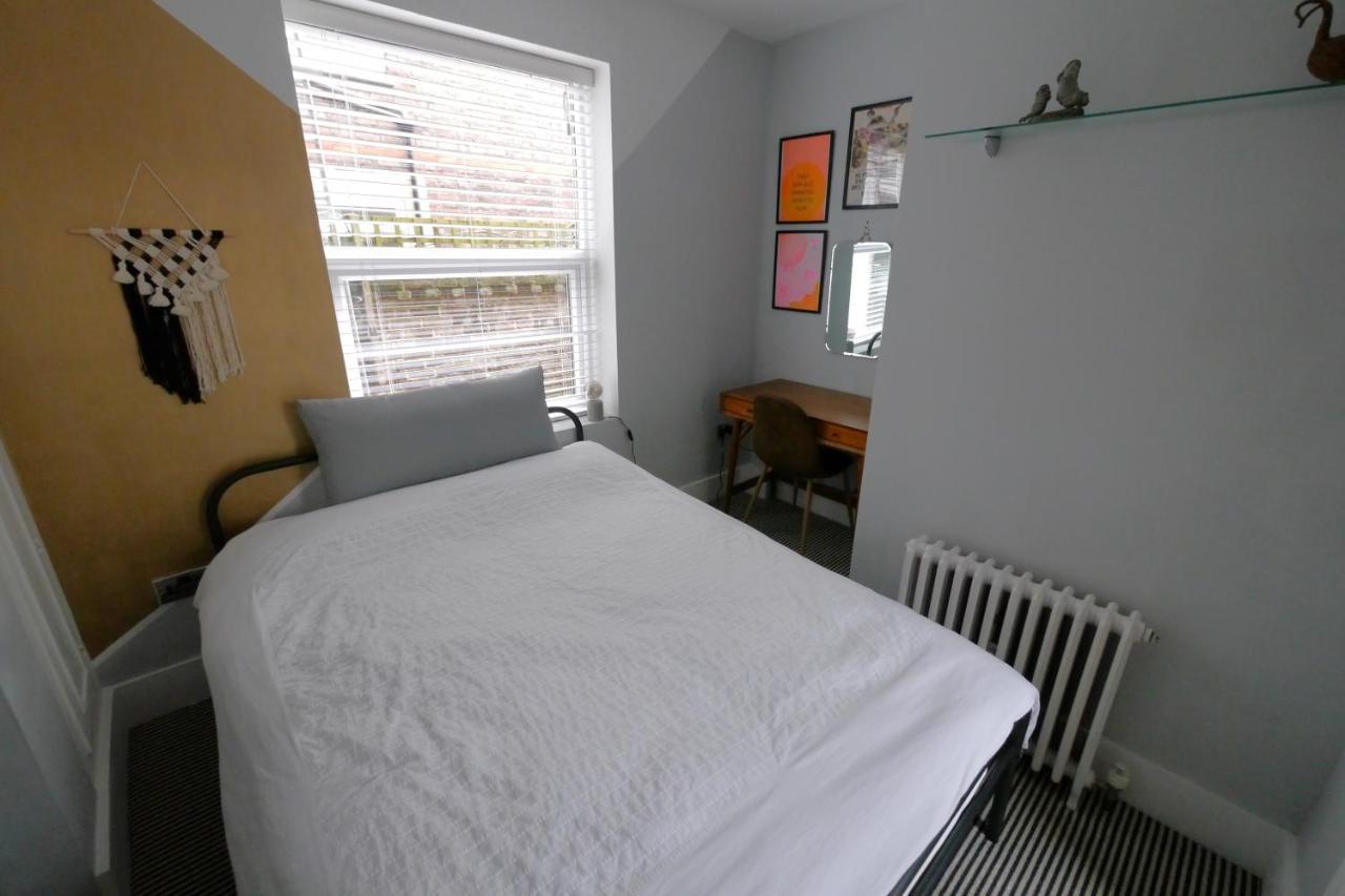 Quirky Spacious Ground Floor Victorian Garden Flat Worthing Eksteriør billede