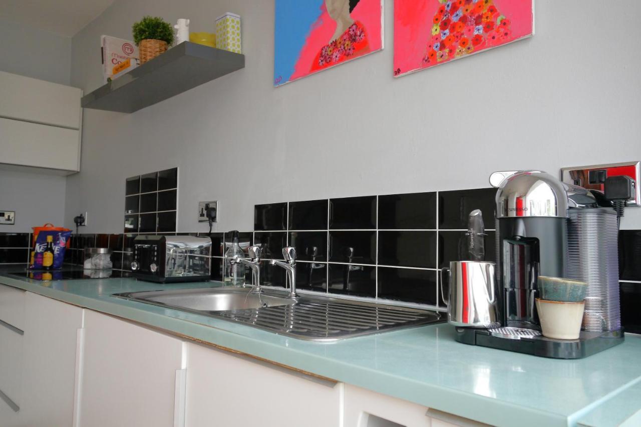 Quirky Spacious Ground Floor Victorian Garden Flat Worthing Eksteriør billede